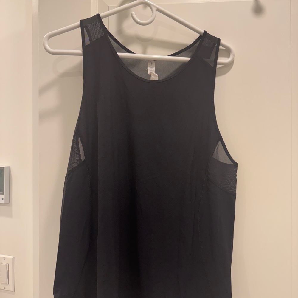 Black Sleeveless Top